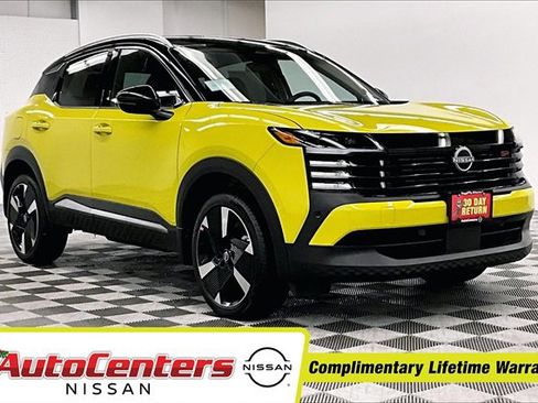 New 2026 Nissan Kicks SR w/ Cold Weather Package image 1