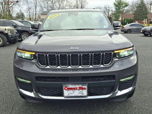 Used 2022 Jeep Grand Cherokee L Limited image 9