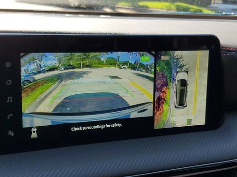 Certified 2025 Nissan Kicks SR FWD image 24