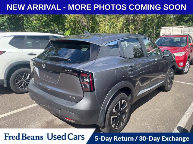 Used 2025 Nissan Kicks SV AWD/4WD image 7