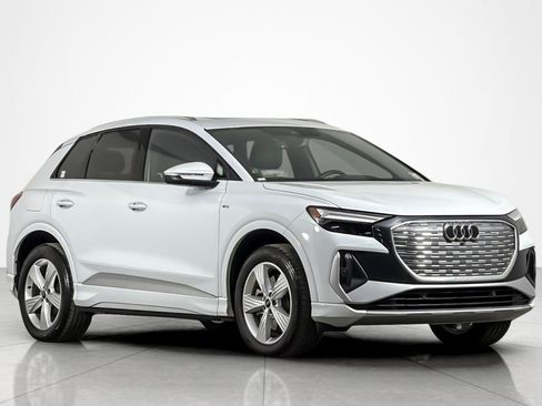 Certified 2024 Audi Q4 e-tron Premium AWD/4WD image 7