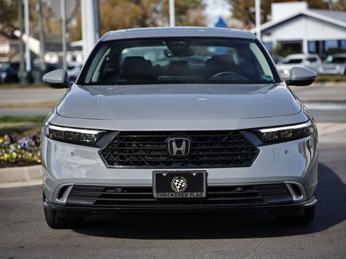 Used 2025 Honda Accord Touring image 14