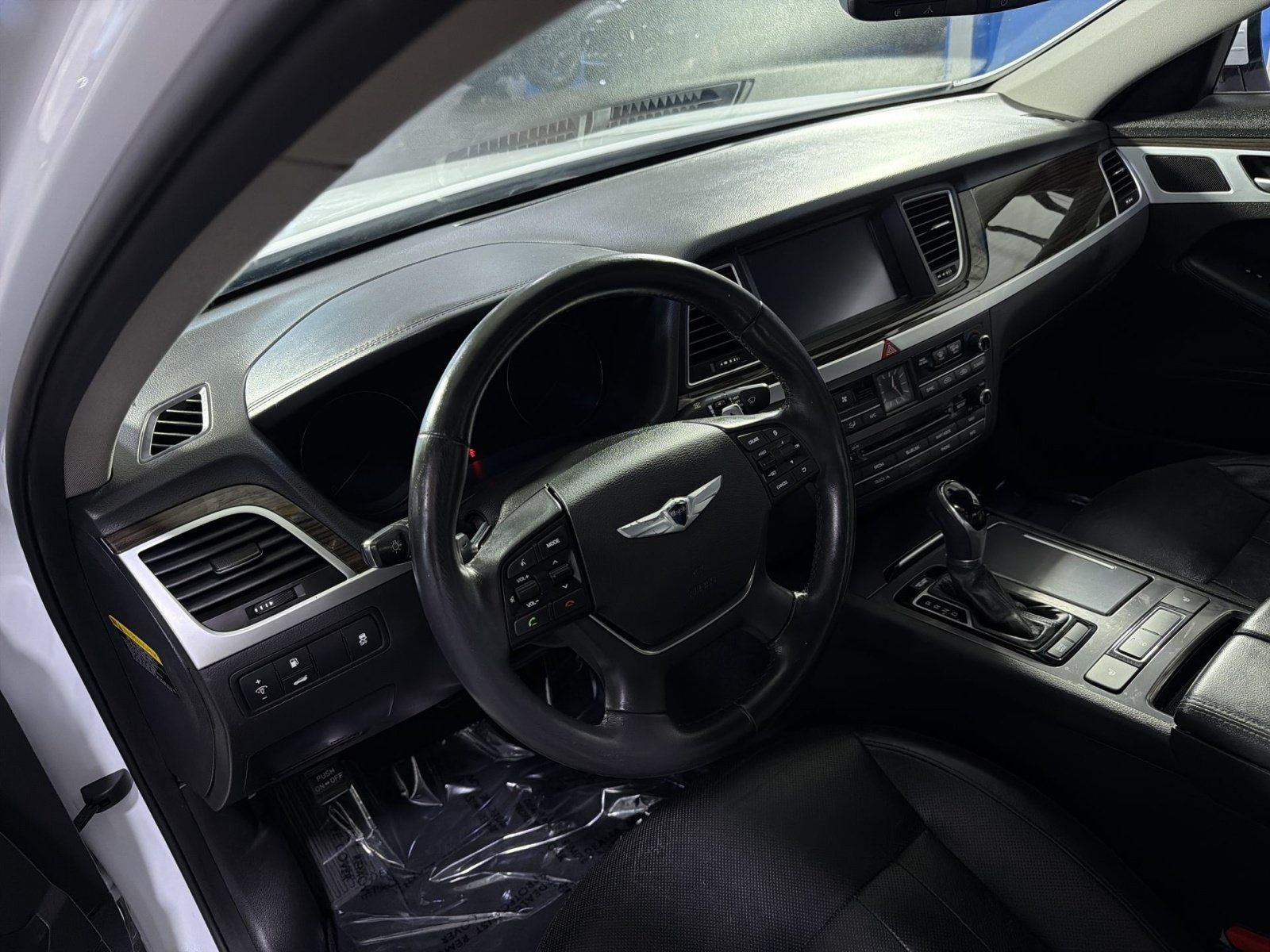 Used 2016 Hyundai Genesis 3.8 AWD/4WD image 14