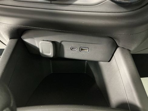 Used 2024 Chevrolet Trax RS w/ Driver Confidence Package FWD image 21