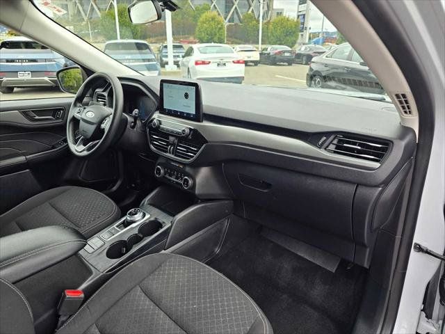 Used 2025 Ford Escape Active AWD/4WD image 10