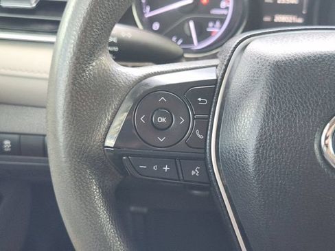 Used 2018 Toyota Camry LE FWD image 27