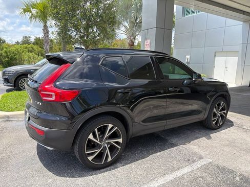 Used 2019 Volvo XC40 T5 R-Design AWD/4WD image 9