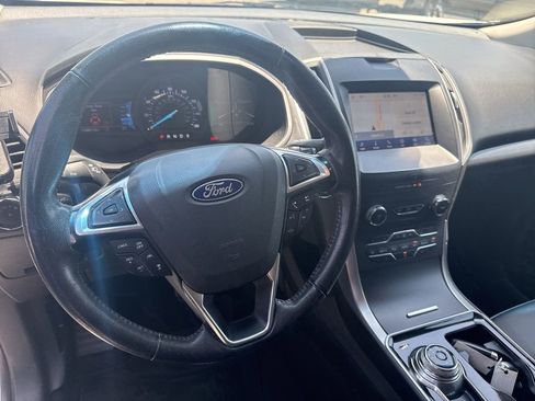 Used 2020 Ford Edge SEL w/ Convenience Package FWD image 8
