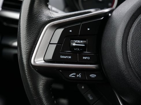 Used 2019 Subaru Forester Premium AWD/4WD image 28