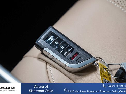 New 2025 Acura TLX w/ Technology Package image 32