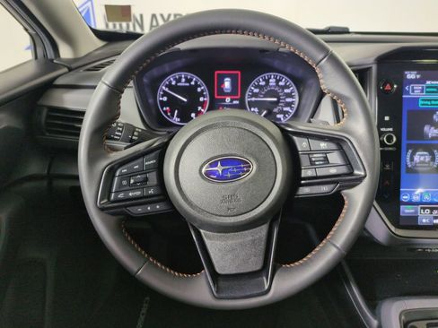 Used 2025 Subaru Crosstrek 2.5i Limited AWD/4WD image 17