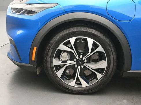 Certified 2025 Ford Mustang Mach-E Select w/ Comfort Package Lite AWD/4WD image 33