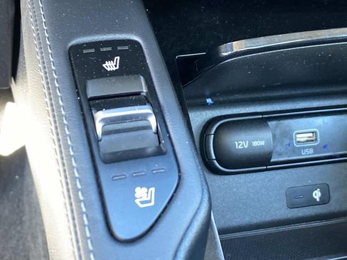 Used 2022 Kia Telluride EX w/ EX Premium Package AWD/4WD image 16