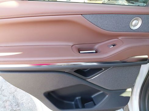 New 2026 Lincoln Navigator Reserve image 32