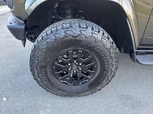 Used 2024 Ford Bronco Raptor w/ Interior Carbon Fiber Pack 6 AWD/4WD image 13
