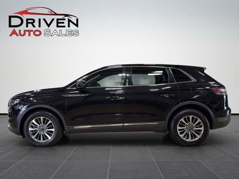 Used 2022 Lincoln Nautilus Reserve AWD/4WD image 1