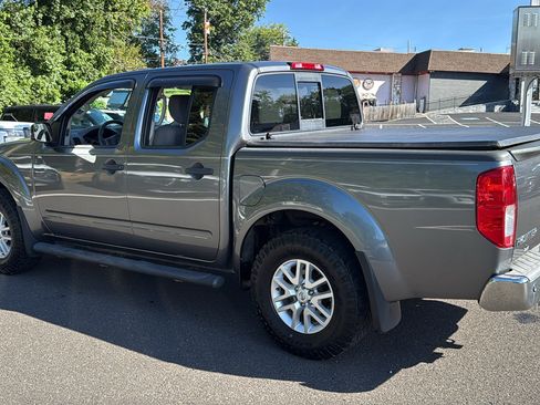 Used 2016 Nissan Frontier SV w/ SV Value Truck Package AWD/4WD image 20