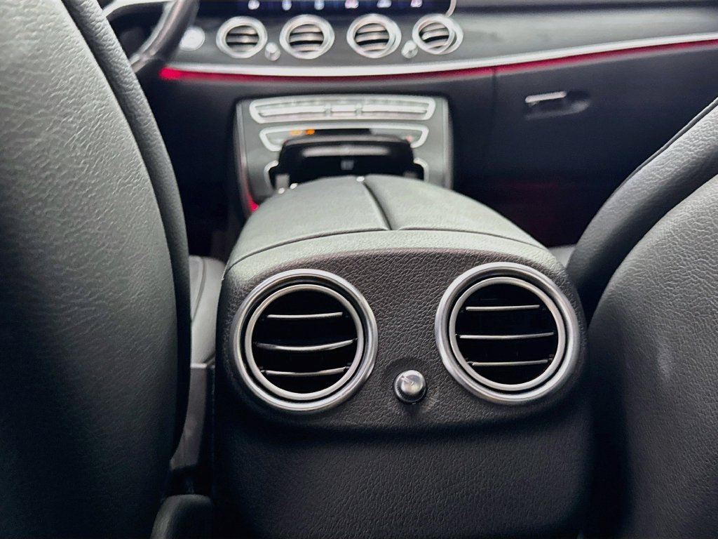 Used 2022 Mercedes-Benz E 350 Sedan image 31