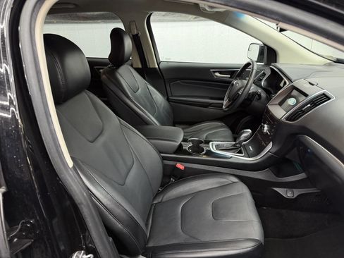 Used 2018 Ford Edge Titanium AWD/4WD image 6