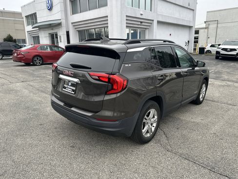 Used 2020 GMC Terrain SLE w/ Driver Convenience Package image 6