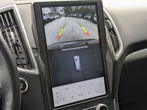 Used 2022 Ford Edge Titanium image 22