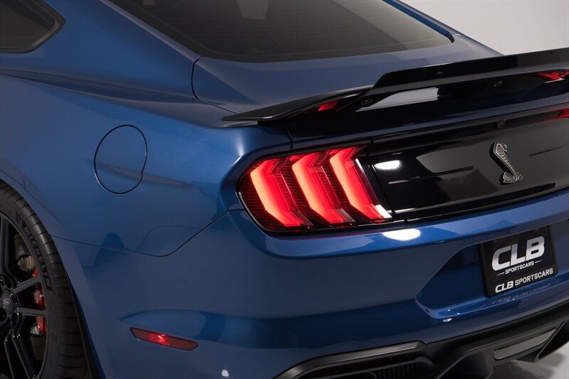 Used 2021 Ford Mustang Shelby GT500 w/ Technology Package RWD image 39