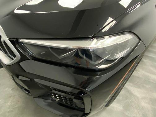 Used 2022 BMW X6 xDrive40i w/ M Sport Package AWD/4WD image 12