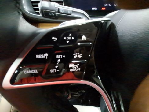 Used 2026 Mercedes-Benz GLE 450 4MATIC image 19