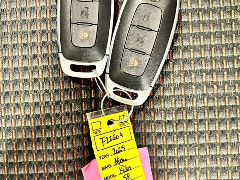 Used 2025 Nissan Kicks SR FWD image 26