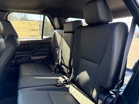 New 2025 Toyota 4Runner TRD Off-Road Premium w/ Tow Technology Package image 27