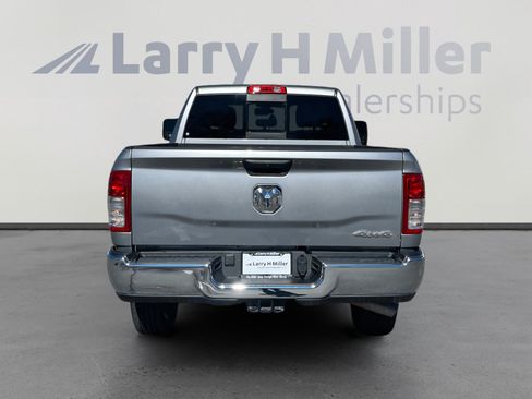 Used 2024 RAM 2500 Tradesman w/ Chrome Appearance Group image 4