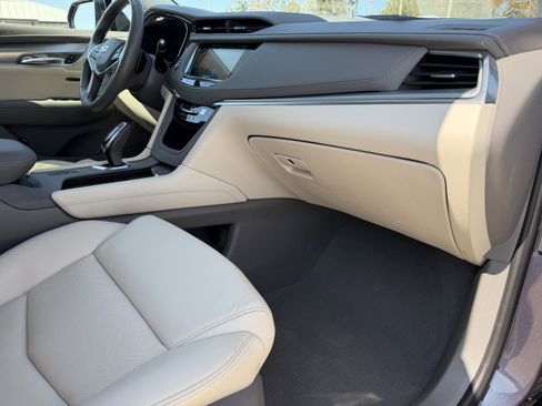 Used 2019 Cadillac XT5 Luxury image 12