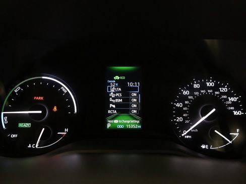 Used 2023 Toyota Sienna XLE image 38