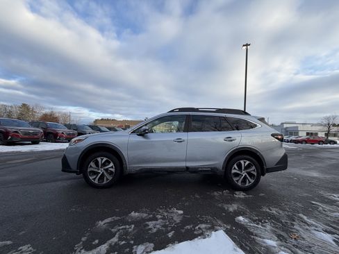 Used 2020 Subaru Outback Limited XT image 12
