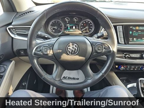 Used 2018 Buick Enclave Premium w/ Experience Buick Package FWD image 16