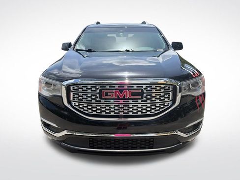 Used 2017 GMC Acadia Denali w/ Technology Package AWD/4WD image 3