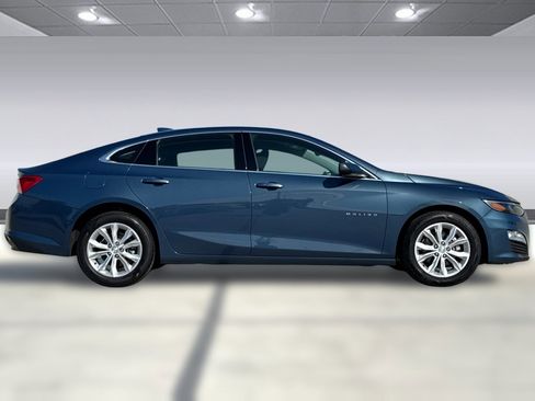 Used 2024 Chevrolet Malibu LT image 2