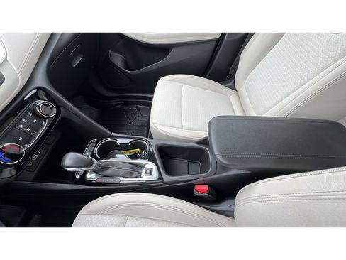 Certified 2020 Buick Encore GX Preferred w/ Cold Weather Comfort Package AWD/4WD image 20