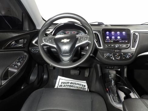 Used 2021 Chevrolet Malibu LS FWD image 11
