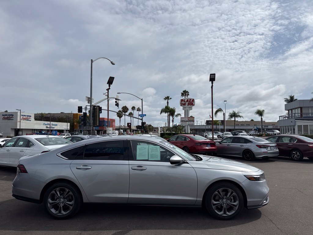 Used 2024 Honda Accord EX image 7
