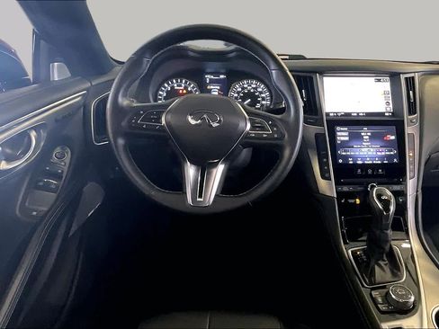 Used 2022 INFINITI Q60 3.0t Luxe w/ Essential Package RWD image 5