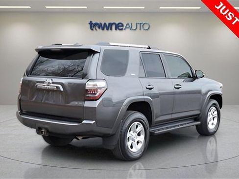 Used 2019 Toyota 4Runner SR5 Premium image 5