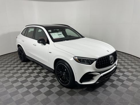 New 2026 Mercedes-Benz GLC 43 AMG 4MATIC image 7