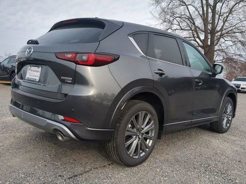 New 2025 MAZDA CX-5 Signature image 4