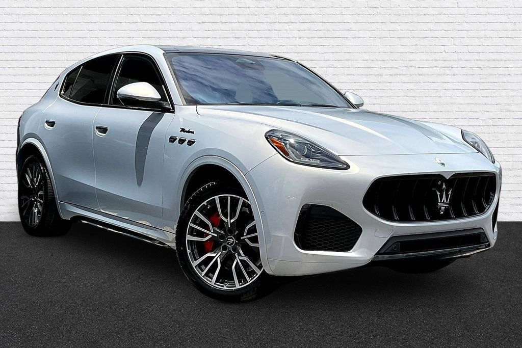 Used 2023 Maserati Grecale Modena AWD/4WD image 3