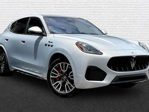 Used 2023 Maserati Grecale Modena AWD/4WD image 3