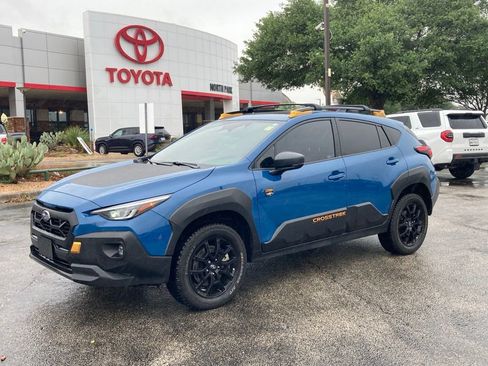 Used 2025 Subaru Crosstrek 2.5i Wilderness w/ Crosstrek Mirror Package image 1