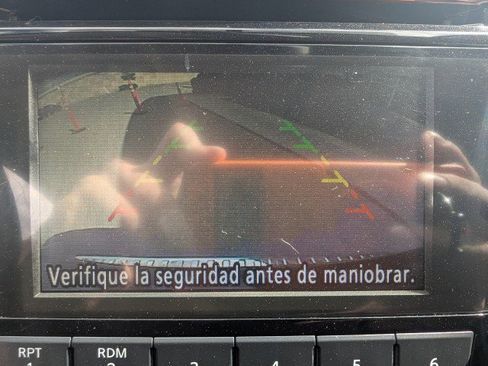 Used 2014 Nissan Rogue S image 18