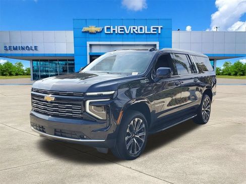 New 2026 Chevrolet Suburban High Country w/ Sun And Tow Package AWD/4WD image 2