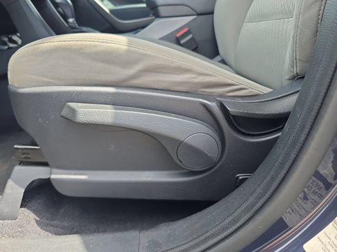 Used 2016 Hyundai Santa Fe Sport FWD image 16